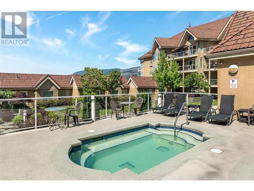 1088 Sunset Drive Unit# 535, Kelowna, BC - Outdoor With In Ground Pool