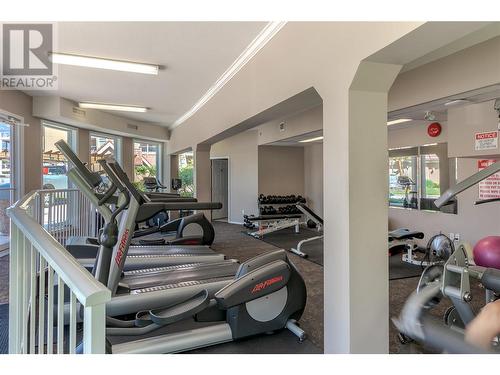 1088 Sunset Drive Unit# 535, Kelowna, BC - Indoor Photo Showing Gym Room