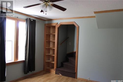 573 Centre Street, Shaunavon, SK - Indoor Photo Showing Other Room