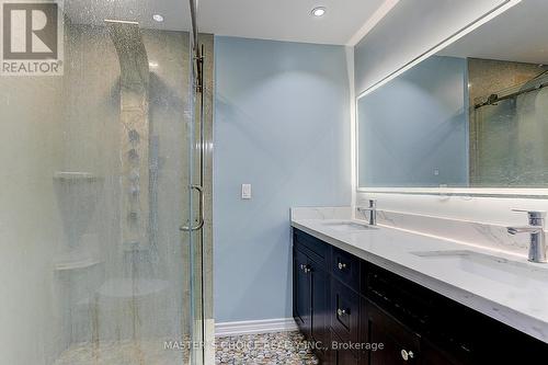2 Preston Ave, Whitchurch-Stouffville, ON - Indoor Photo Showing Bathroom