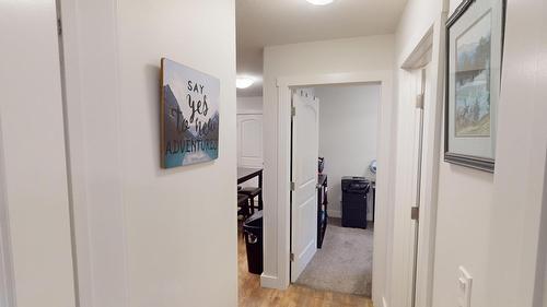 240 Shadow Mountain Boulevard, Cranbrook, BC - Indoor Photo Showing Other Room