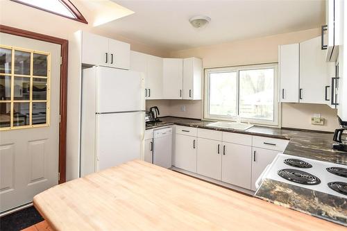64 Windy Line, Lowbanks, ON - Indoor Photo Showing Kitchen