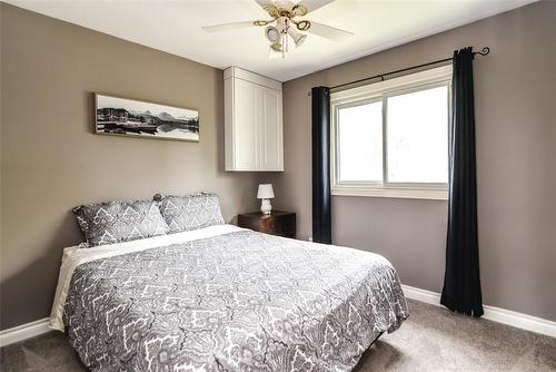 64 Windy Line, Lowbanks, ON - Indoor Photo Showing Bedroom