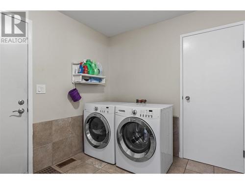 6695 Cosens Bay Road, Coldstream, BC - Indoor Photo Showing Laundry Room