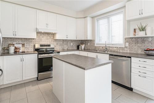 35 Mull Avenue, Caledonia, ON - Indoor Photo Showing Kitchen With Stainless Steel Kitchen With Upgraded Kitchen