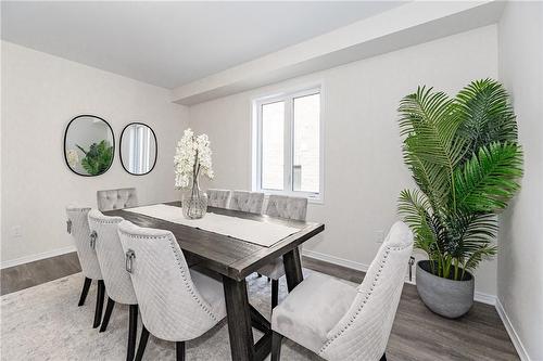 35 Mull Avenue, Caledonia, ON - Indoor Photo Showing Dining Room