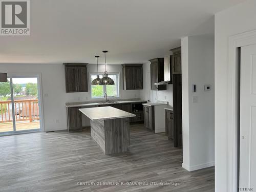 134 Lorne, Temiskaming Shores, ON - Indoor Photo Showing Kitchen