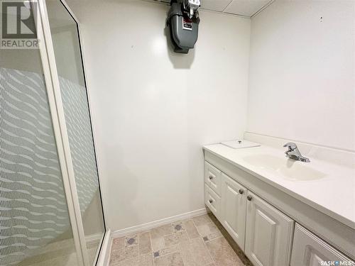 1451 111Th Street, North Battleford, SK - Indoor Photo Showing Bathroom