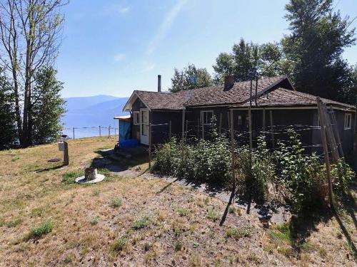 6026 Lakeview Road, Chase, BC - Outdoor