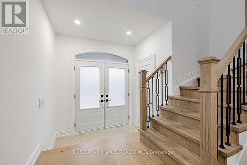 374 Gilpin Dr, Newmarket, ON - Indoor Photo Showing Other Room