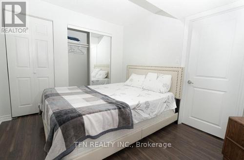 65 Cedarwood Cres, Brampton, ON - Indoor Photo Showing Bedroom