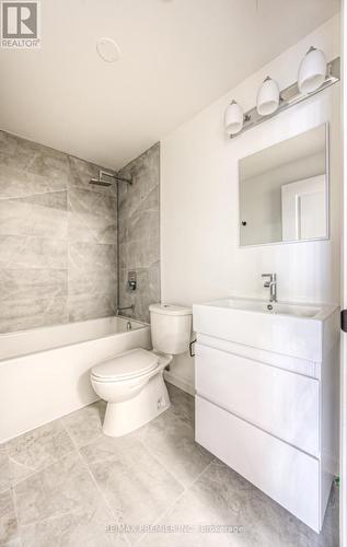 210 - 7 Erie Avenue, Brantford, ON - Indoor Photo Showing Bathroom
