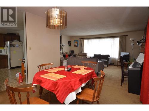 3900 13 Street, Vernon, BC - Indoor Photo Showing Dining Room