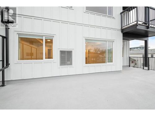 1220 Pacific Avenue Unit# 208, Kelowna, BC - Outdoor With Exterior