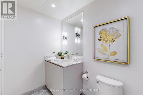 #305 -128 Pears Ave N, Toronto, ON - Indoor Photo Showing Bathroom