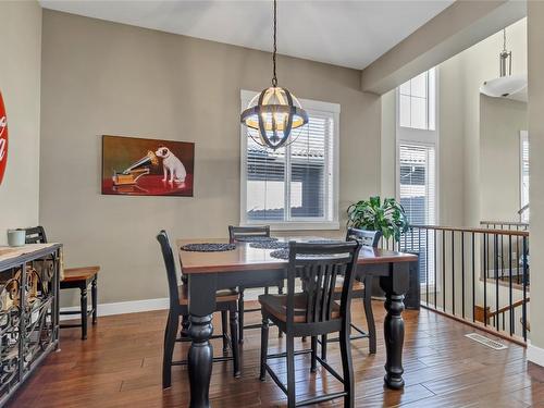 331 Cordon Place, Vernon, BC - Indoor Photo Showing Dining Room