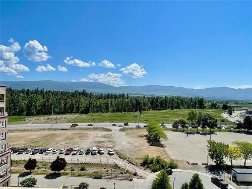 905-1947 Underhill Street, Kelowna, BC - Outdoor With View