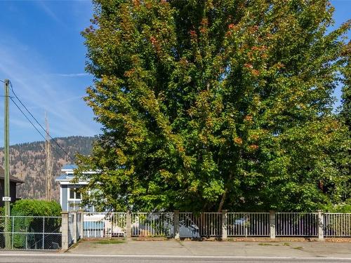 8337 Okanagan Landing Road, Vernon, BC - Outdoor