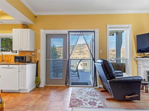 8337 Okanagan Landing Road, Vernon, BC - Indoor