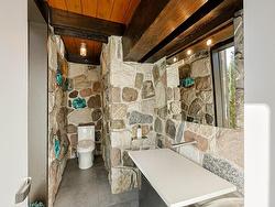 Powder room - 