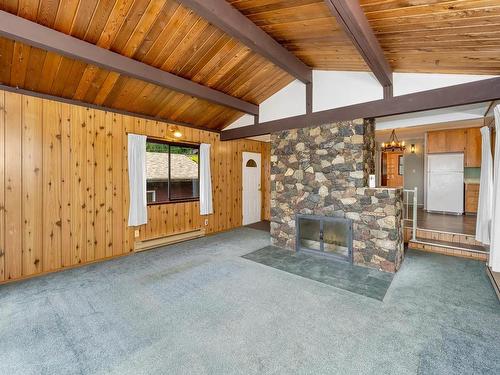 2484 Mill Bay Rd Sw, Mill Bay, BC -  With Fireplace With Exterior