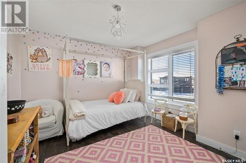 42 Hinz Place, Prince Albert, SK - Indoor Photo Showing Bedroom