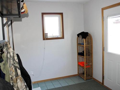812 Little Street, Rainy River, ON - Indoor Photo Showing Other Room