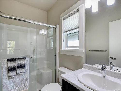 2355 Lund Rd, View Royal, BC - Indoor Photo Showing Bathroom