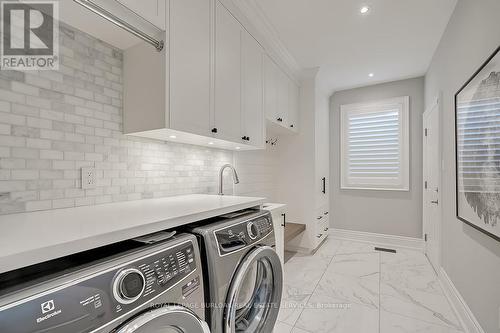 4052 Apple Valley Lane, Burlington, ON - Indoor Photo Showing Laundry Room