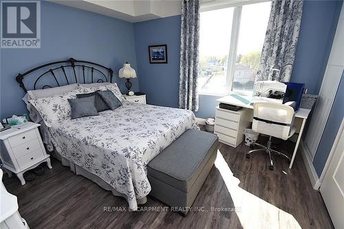 #309 -5698 Main St, Niagara Falls, ON - Indoor Photo Showing Bedroom