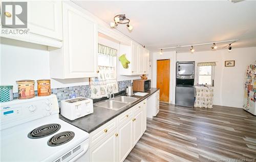 540 Scotchtown Road, Scotchtown, NB - Indoor Photo Showing Kitchen With Double Sink