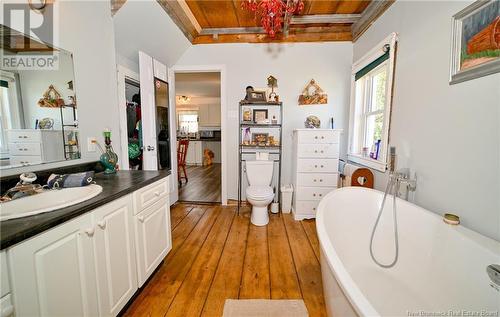 540 Scotchtown Road, Scotchtown, NB - Indoor Photo Showing Bathroom