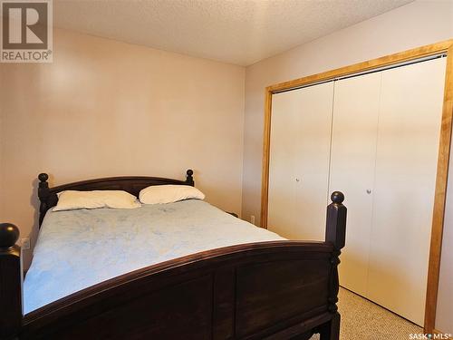 1 Park Boulevard, Melville, SK - Indoor Photo Showing Bedroom