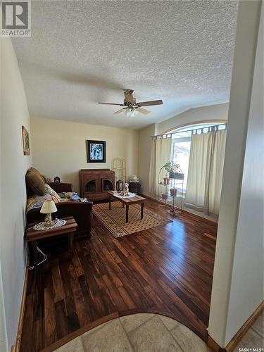 1 Park Boulevard, Melville, SK - Indoor Photo Showing Other Room