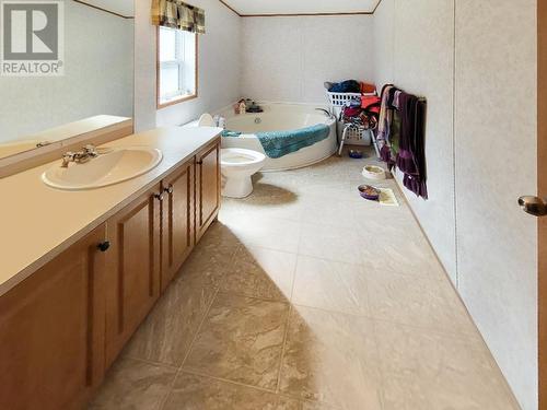 519 Hodgson Road, Williams Lake, BC - Indoor Photo Showing Bathroom