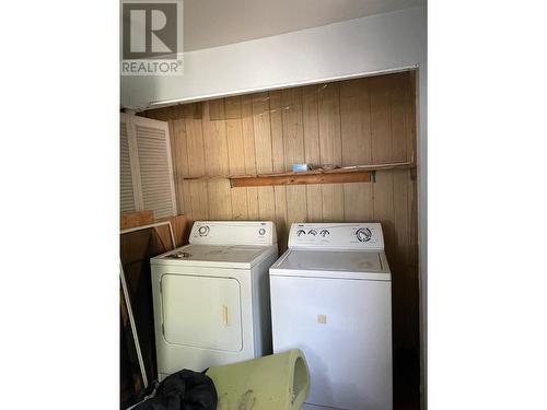 5303 50 Street, Fort Nelson, BC - Indoor Photo Showing Laundry Room