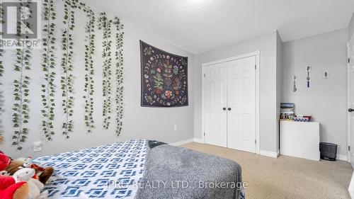 #4 -527 Main St S, Guelph/Eramosa, ON - Indoor Photo Showing Bedroom
