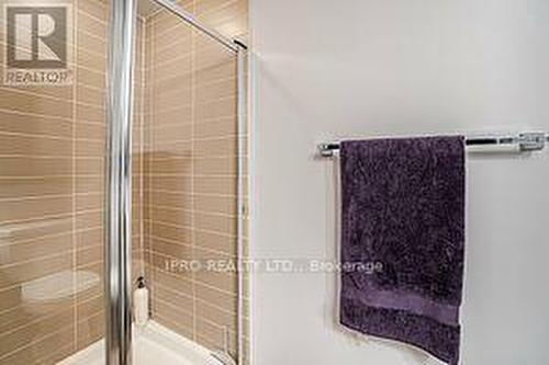 53 - 27 Valhalla Inn Road S, Toronto, ON - Indoor Photo Showing Bathroom