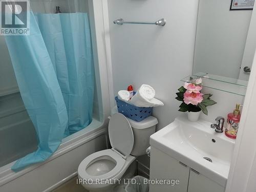 #54 -1740 Simcoe St N, Oshawa, ON - Indoor Photo Showing Bathroom