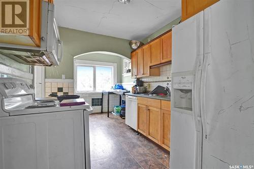 1238 Elphinstone Street, Regina, SK - Indoor Photo Showing Kitchen