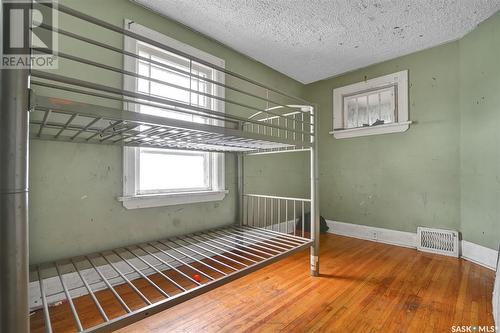 1238 Elphinstone Street, Regina, SK - Indoor Photo Showing Bedroom