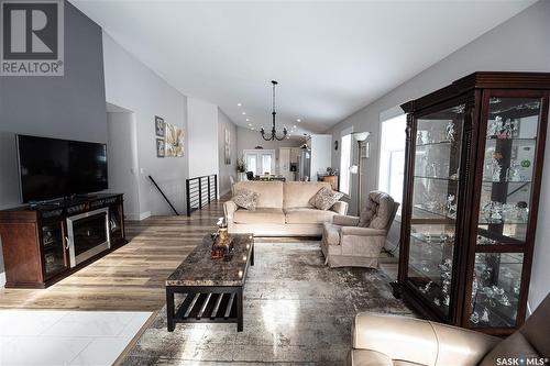 403 Main Street, Cudworth, SK - Indoor Photo Showing Living Room