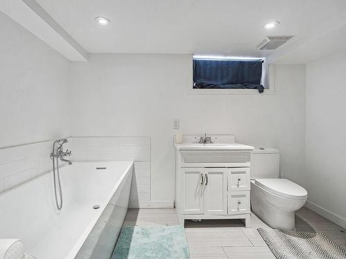 Bathroom - 738  - 740 Rue Allard, Montréal (Verdun/Île-Des-Soeurs), QC - Indoor Photo Showing Bathroom