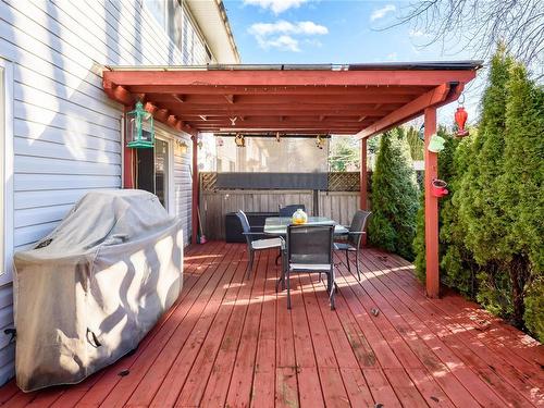 B-103 Timberlane Rd, Courtenay, BC - Outdoor With Deck Patio Veranda With Exterior