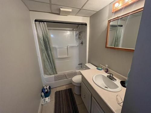 160 725 James Street S, Thunder Bay, ON - Indoor Photo Showing Bathroom