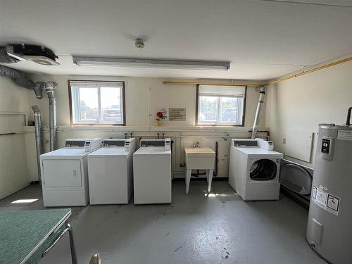 160 725 James Street S, Thunder Bay, ON - Indoor Photo Showing Laundry Room