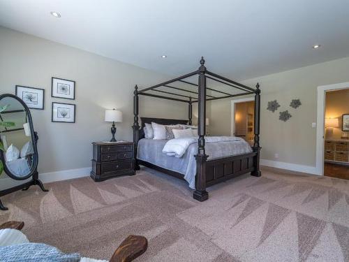 2259 Burgess Ave, Merritt, BC - Indoor Photo Showing Bedroom