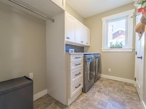 2259 Burgess Ave, Merritt, BC - Indoor Photo Showing Laundry Room