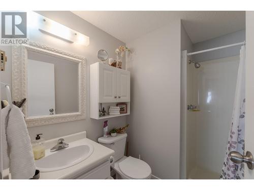 284 Yorkton Avenue Unit# 302, Penticton, BC - Indoor Photo Showing Bathroom