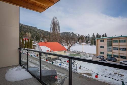 4 - 2452 Washington Street, Rossland, BC - Outdoor With Exterior